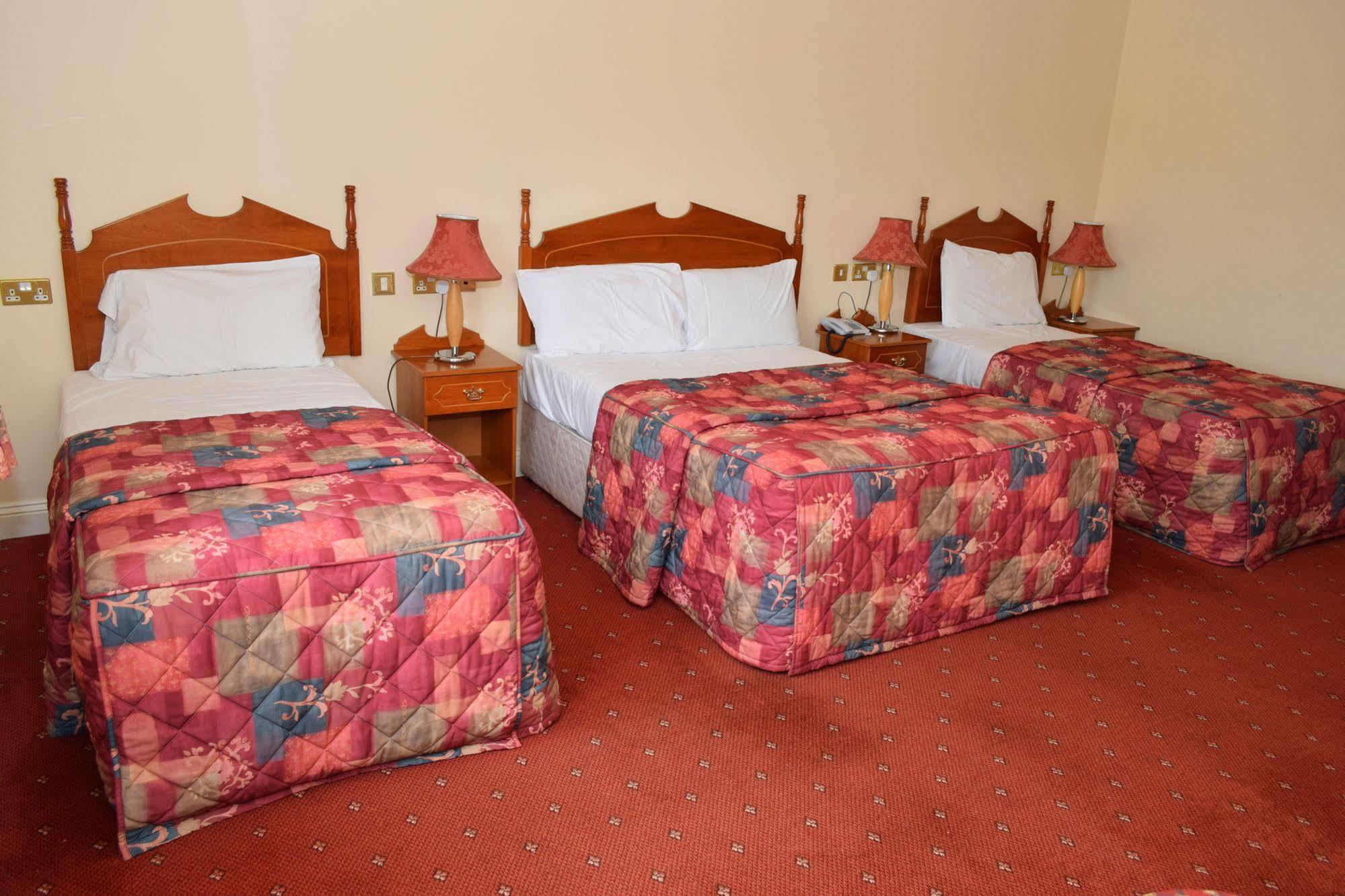 Rhu Glenn Hotel Waterford Bagian luar foto
