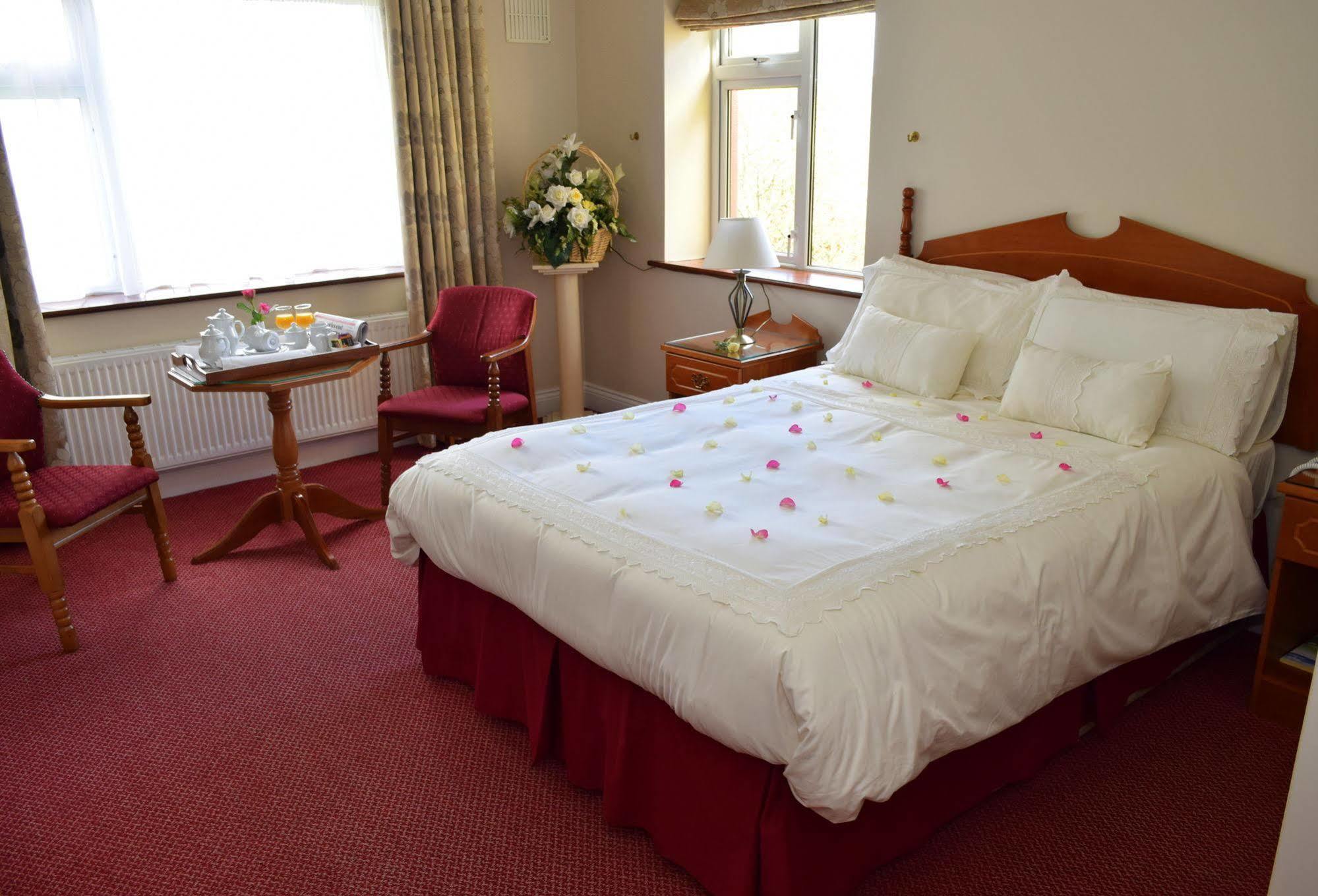 Rhu Glenn Hotel Waterford Bagian luar foto